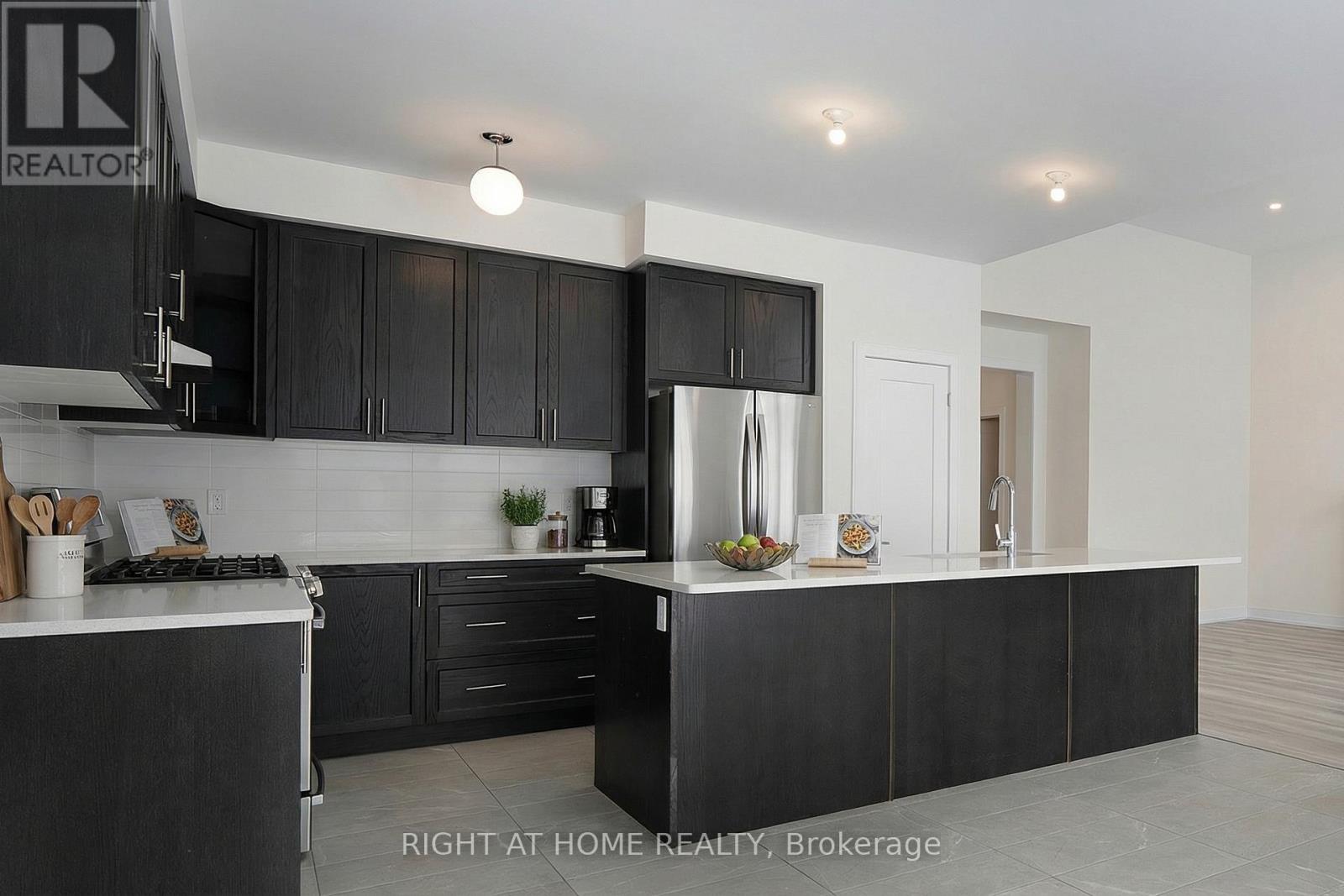 3 Larissa Park Drive, Quinte West, Ontario  K0L 1L0 - Photo 6 - X12768064