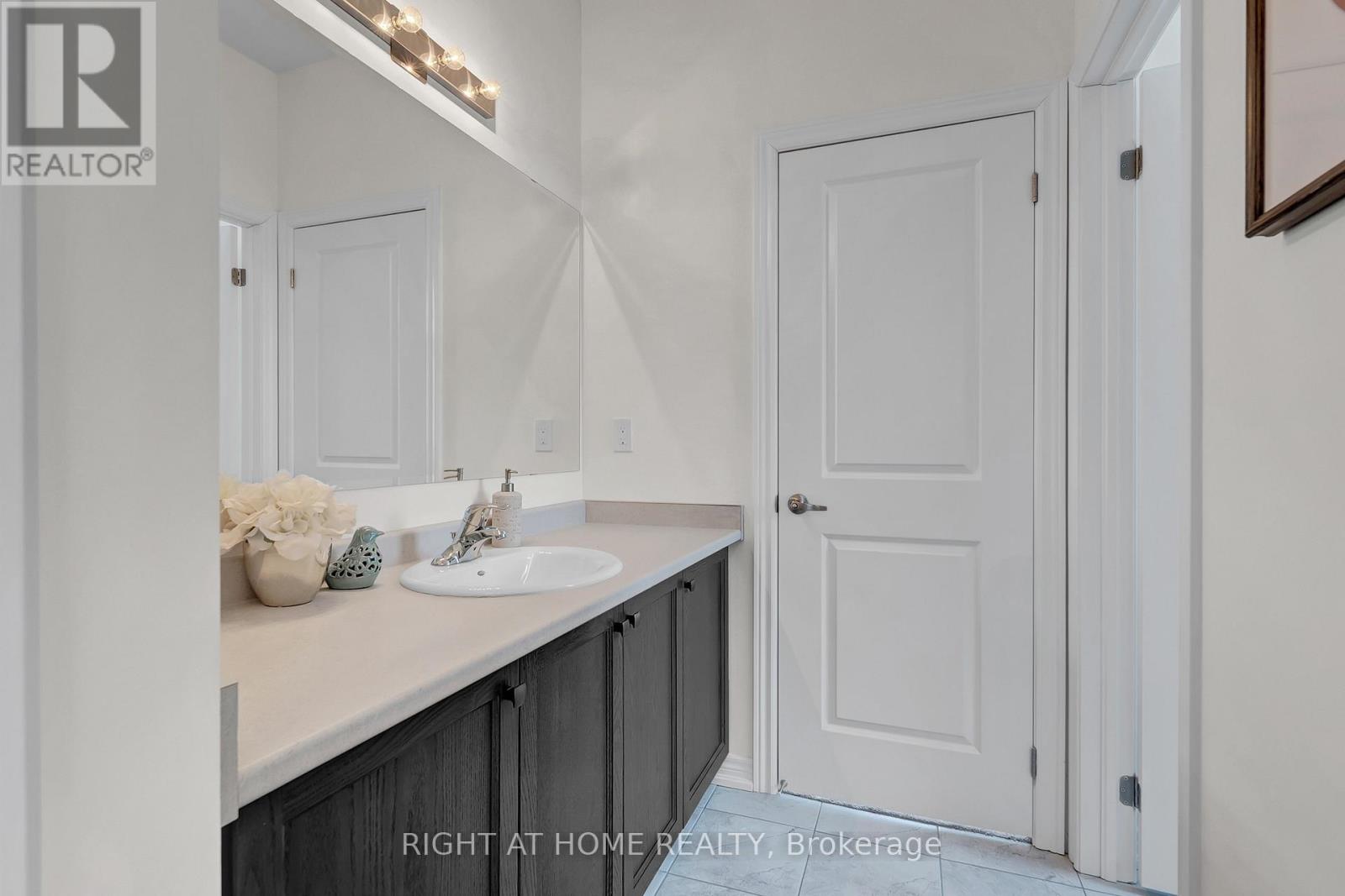 53 Wellers Way, Quinte West, Ontario  K0K 1L0 - Photo 14 - X12768068