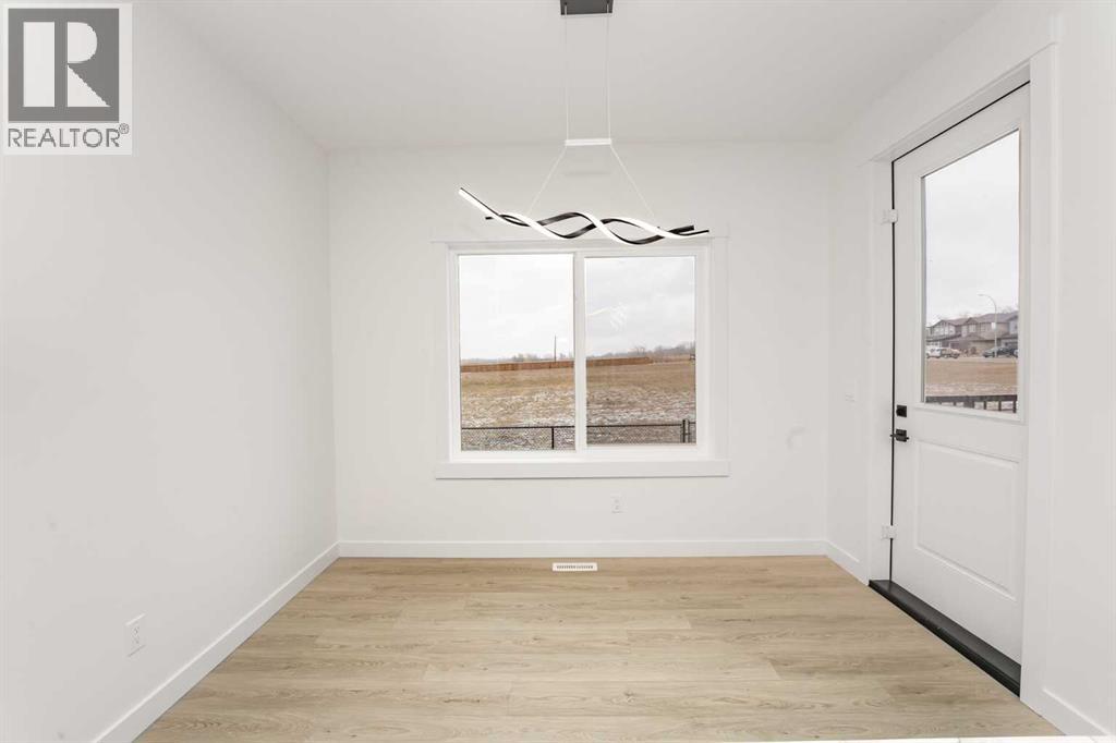 182 Lakewood Crescent, Strathmore, Alberta  T0J 1Y0 - Photo 11 - A2280274