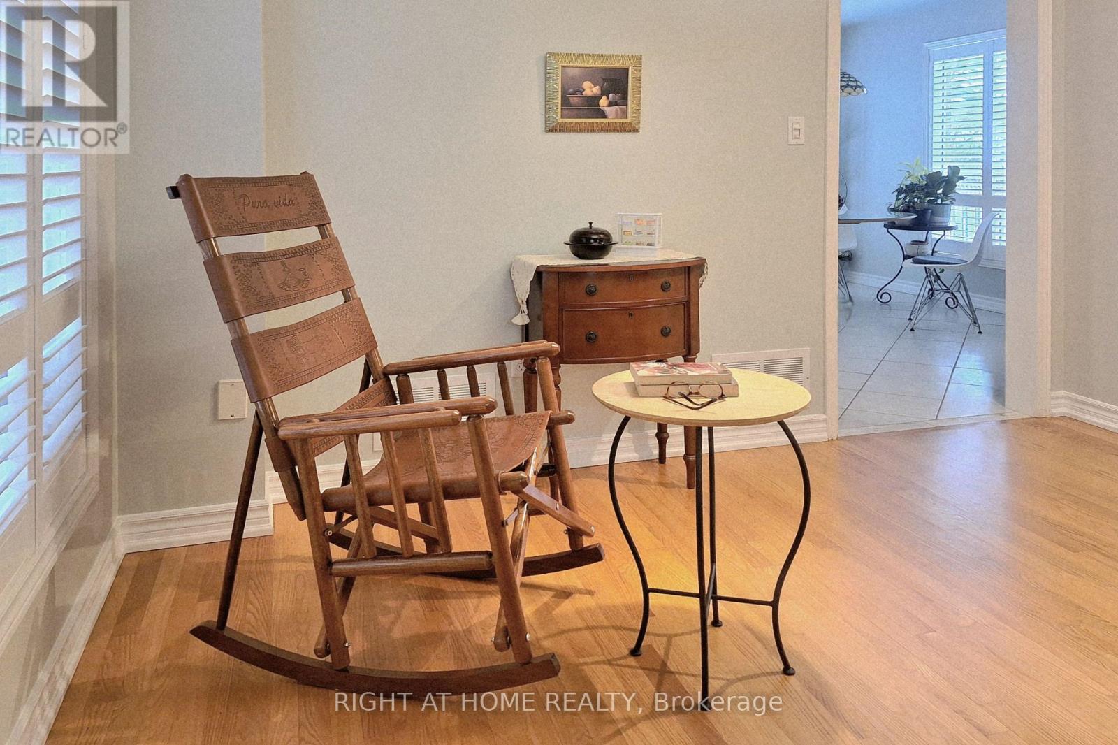 68 Rideau Drive, Richmond Hill, Ontario  L4B 4P3 - Photo 9 - N12767780