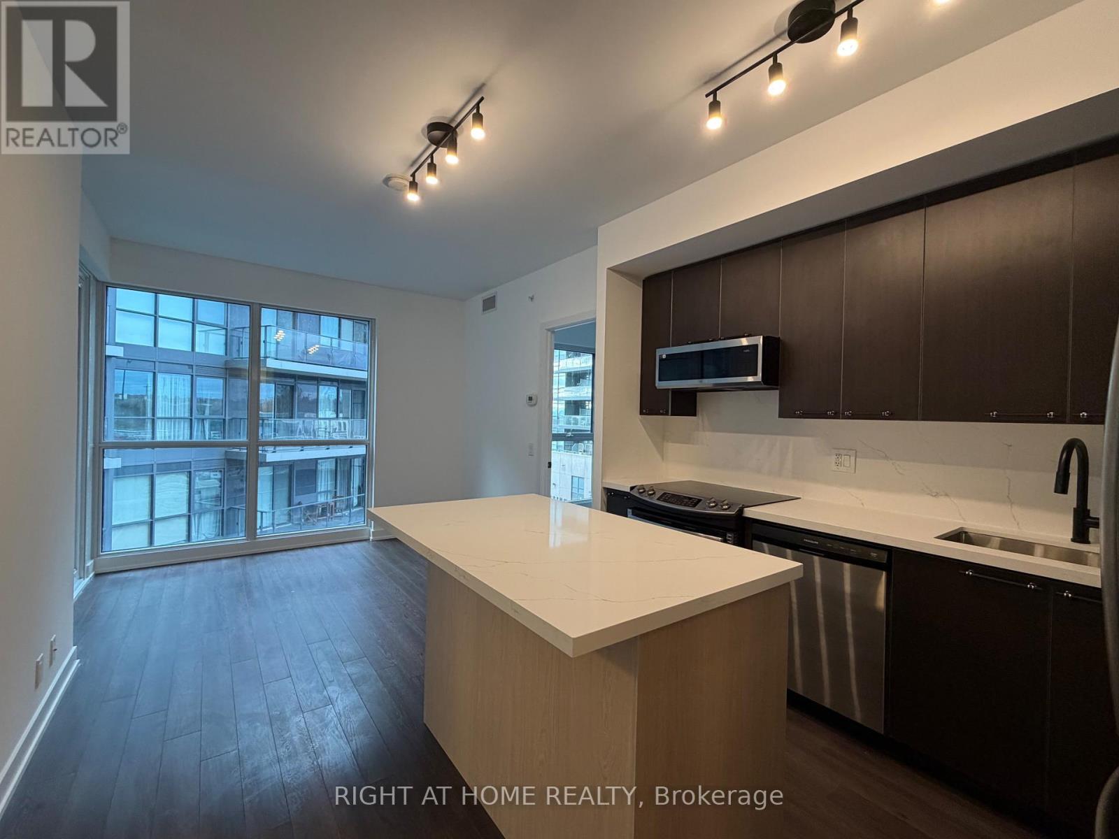 522 - 10 Park Lawn Road, Toronto, Ontario  M8V 0H9 - Photo 28 - W12641790