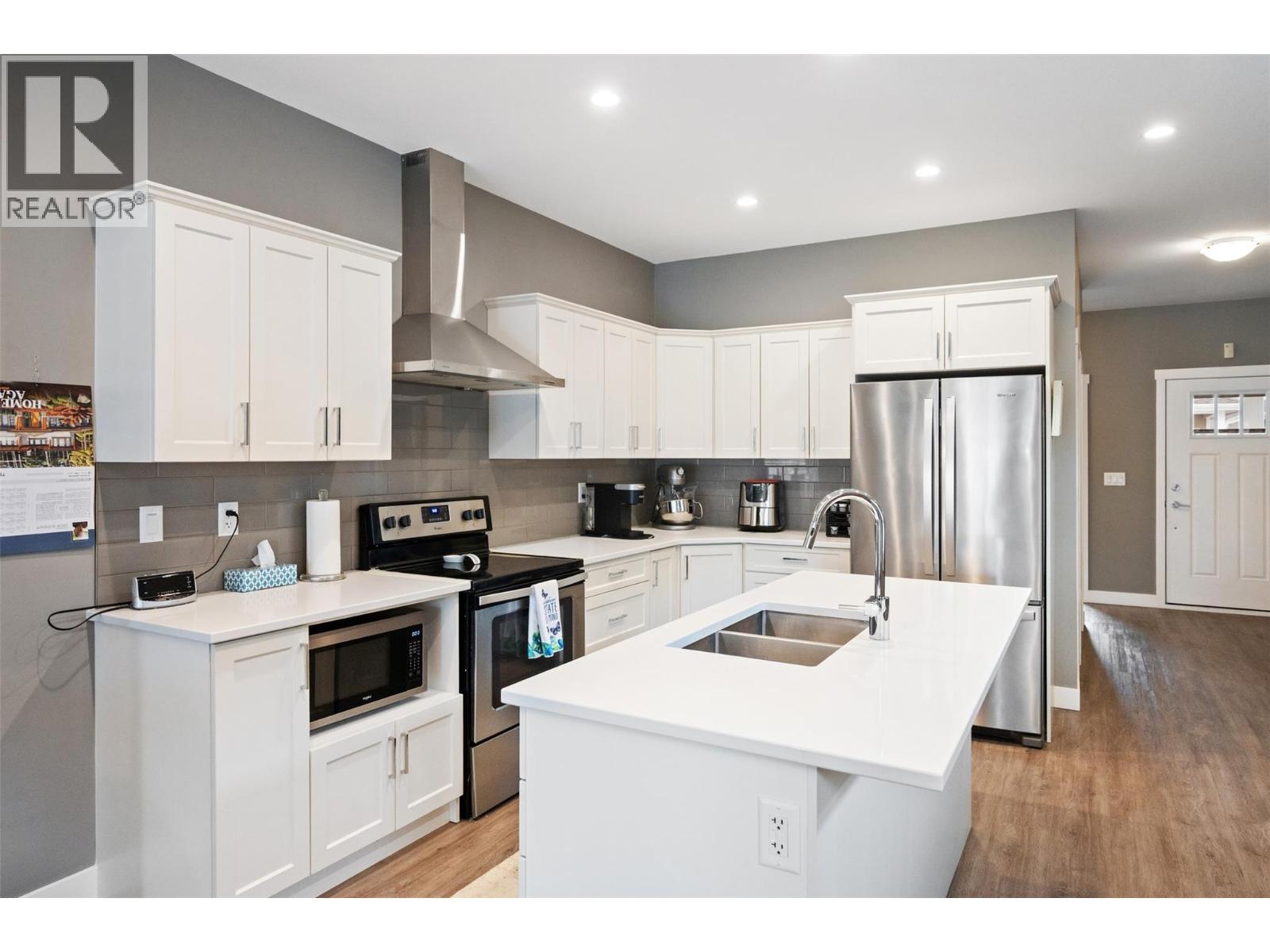 351 Warren Avenue W Unit# 42, Penticton, British Columbia  V2A 3N2 - Photo 9 - 10375235