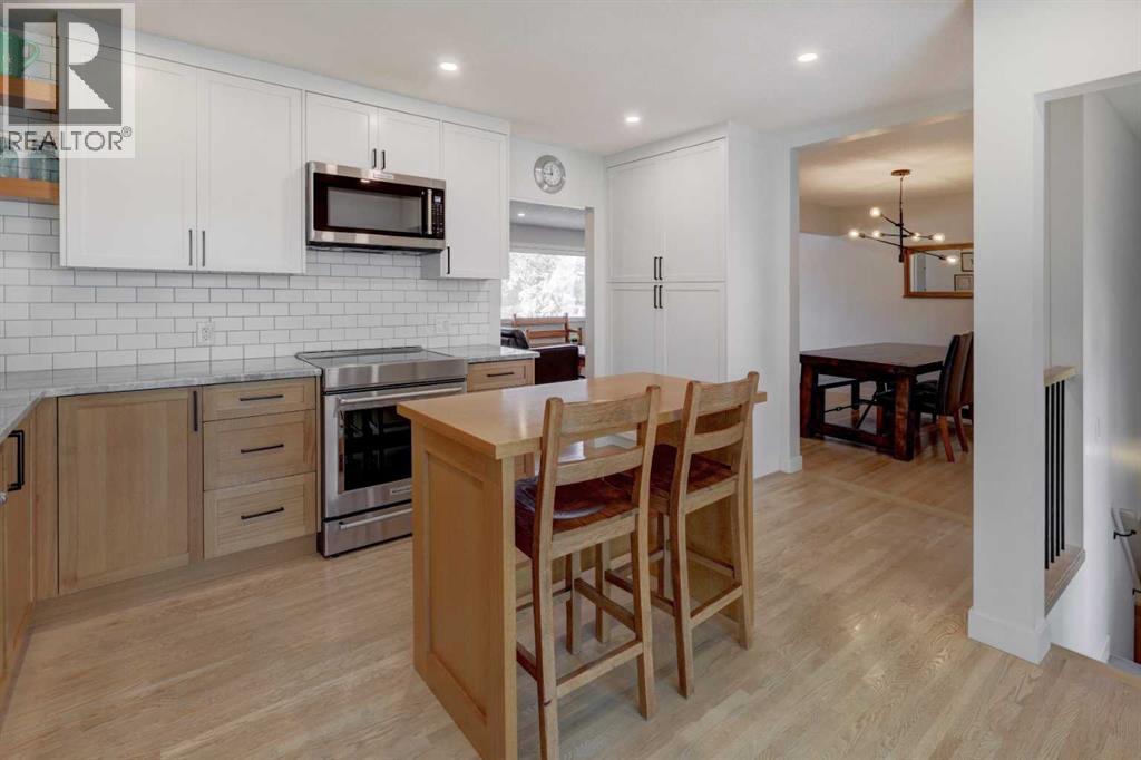 36 Glenview Drive Sw, Calgary, Alberta  T3E 4H5 - Photo 7 - A2281998