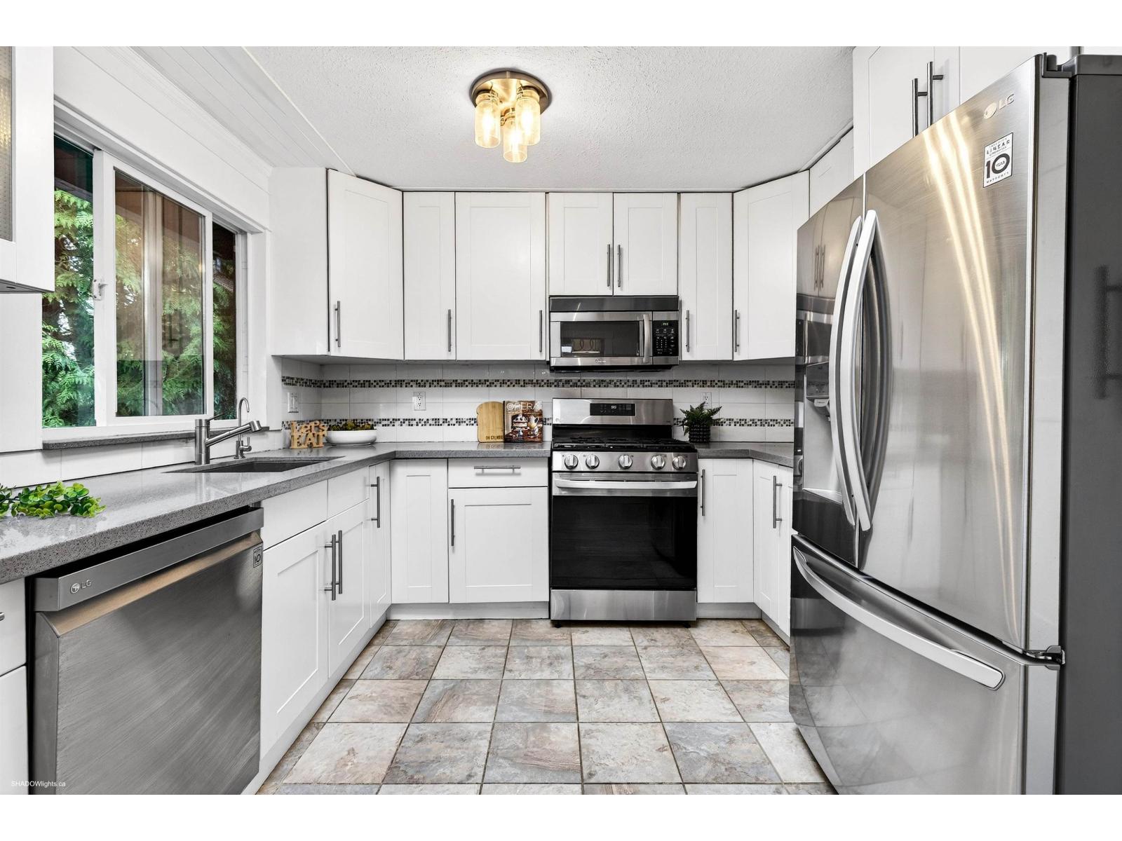 6821 Westview Drive, Delta, British Columbia  V4E 2L7 - Photo 12 - R3086906