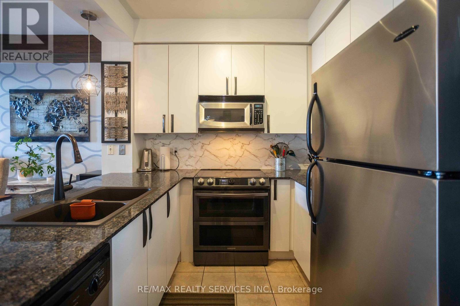 321 - 245 Dalesford Road, Toronto, Ontario  M8Y 4H7 - Photo 14 - W12767916