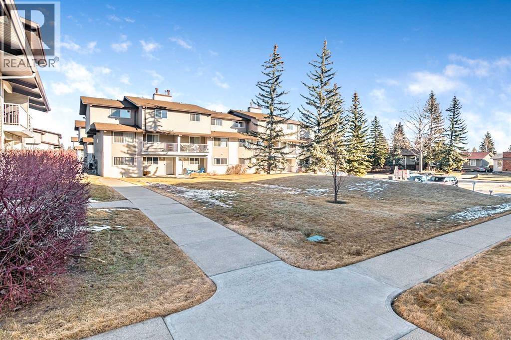 423, 200 Brookpark Drive Sw, Calgary, Alberta  T2W 3E5 - Photo 18 - A2277227