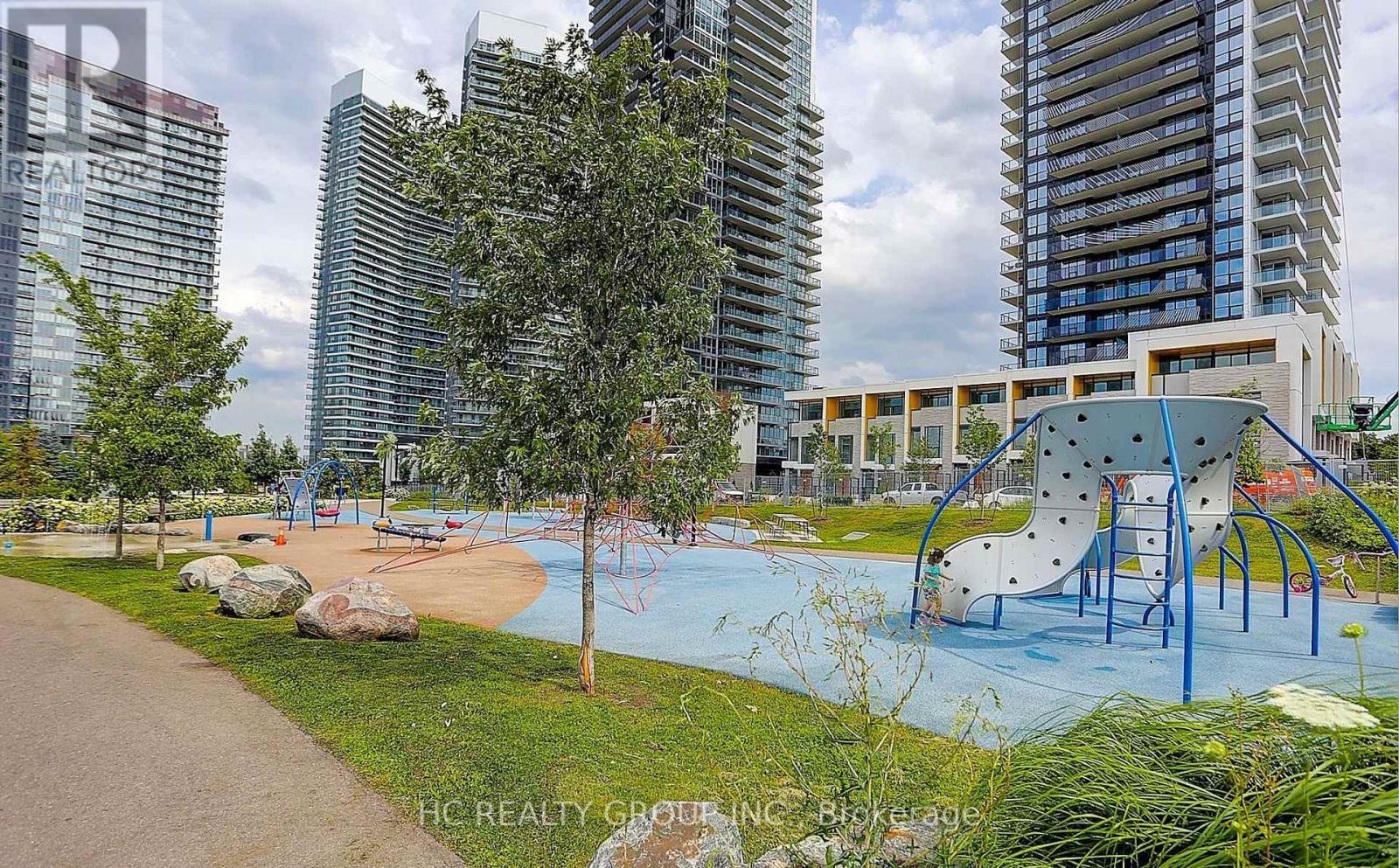 2215 - 95 Mcmahon Drive, Toronto, Ontario  M5K 0H2 - Photo 14 - C12768144