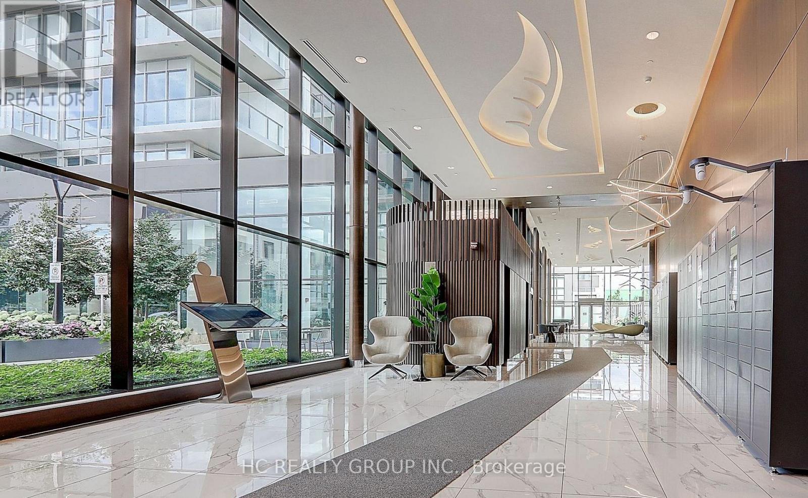 2215 - 95 Mcmahon Drive, Toronto, Ontario  M5K 0H2 - Photo 2 - C12768144