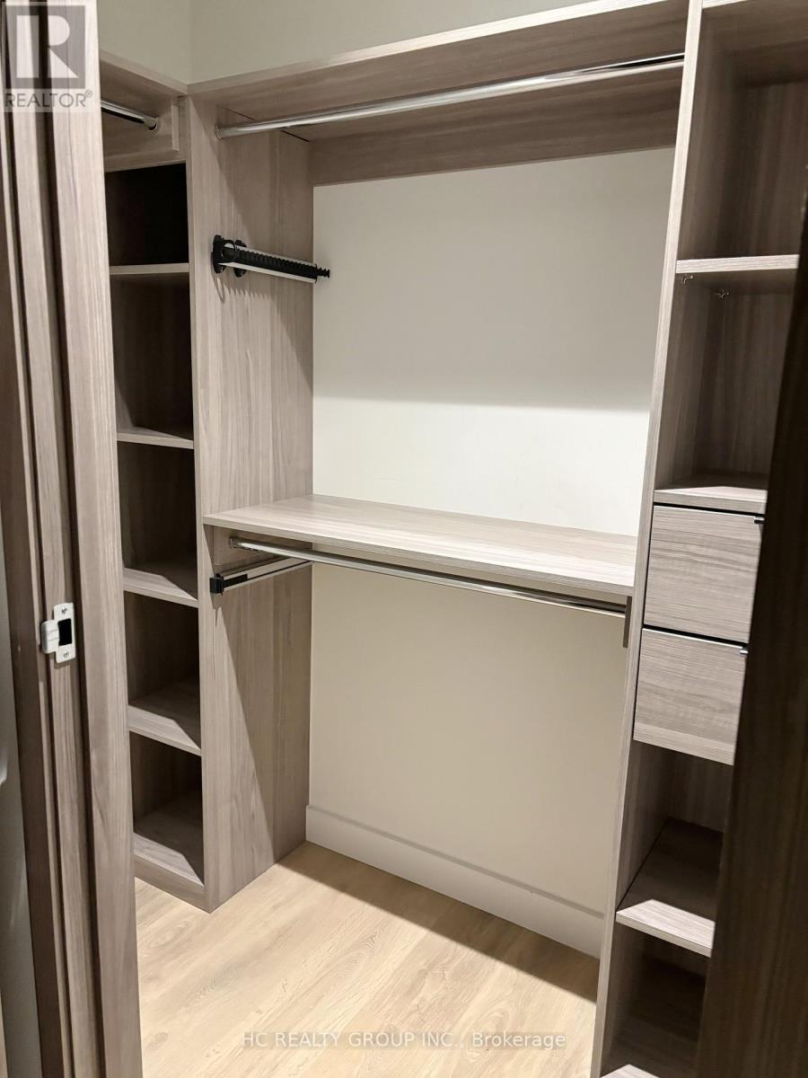 2215 - 95 Mcmahon Drive, Toronto, Ontario  M5K 0H2 - Photo 8 - C12768144