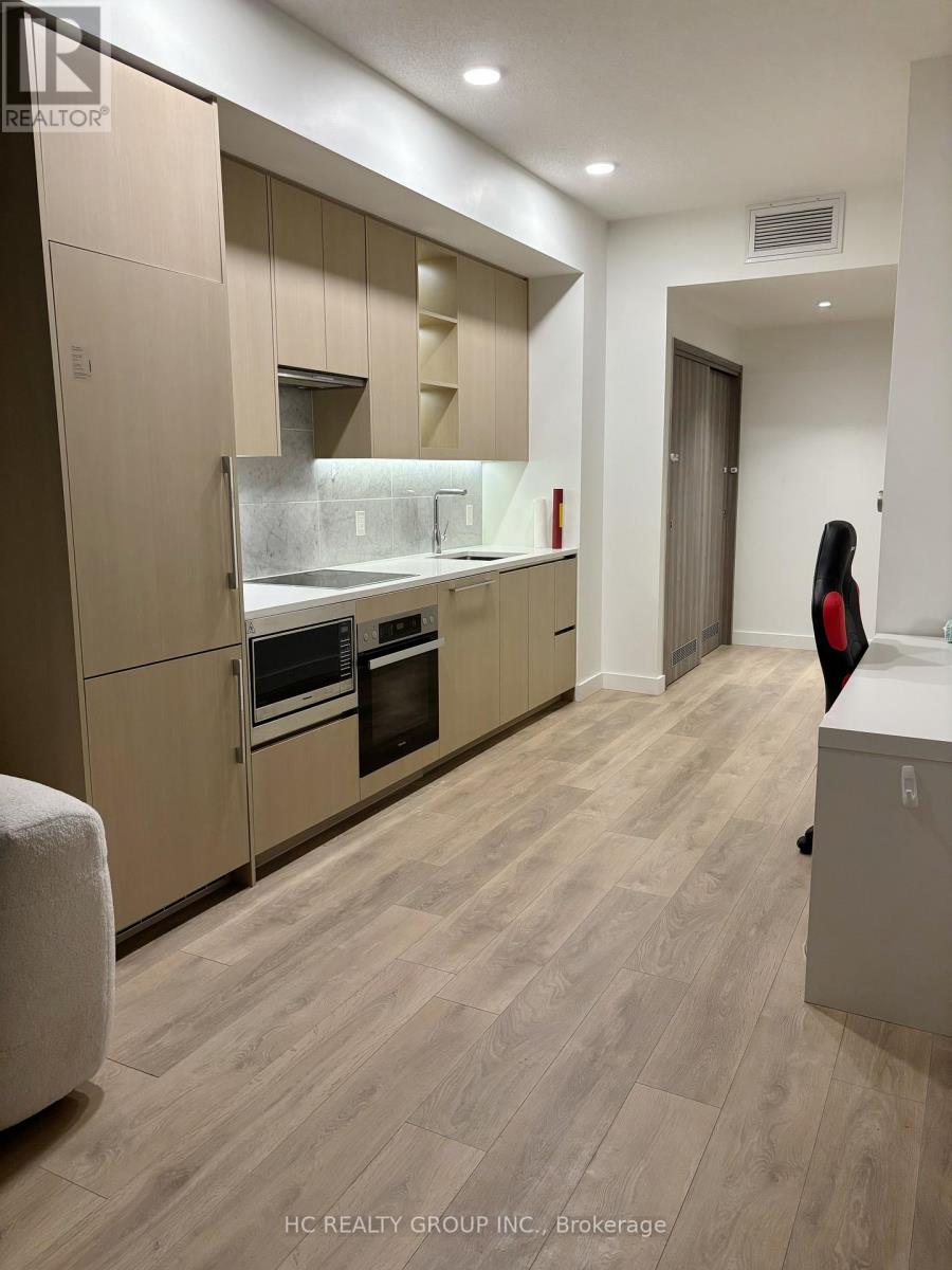 2215 - 95 Mcmahon Drive, Toronto, Ontario  M5K 0H2 - Photo 9 - C12768144