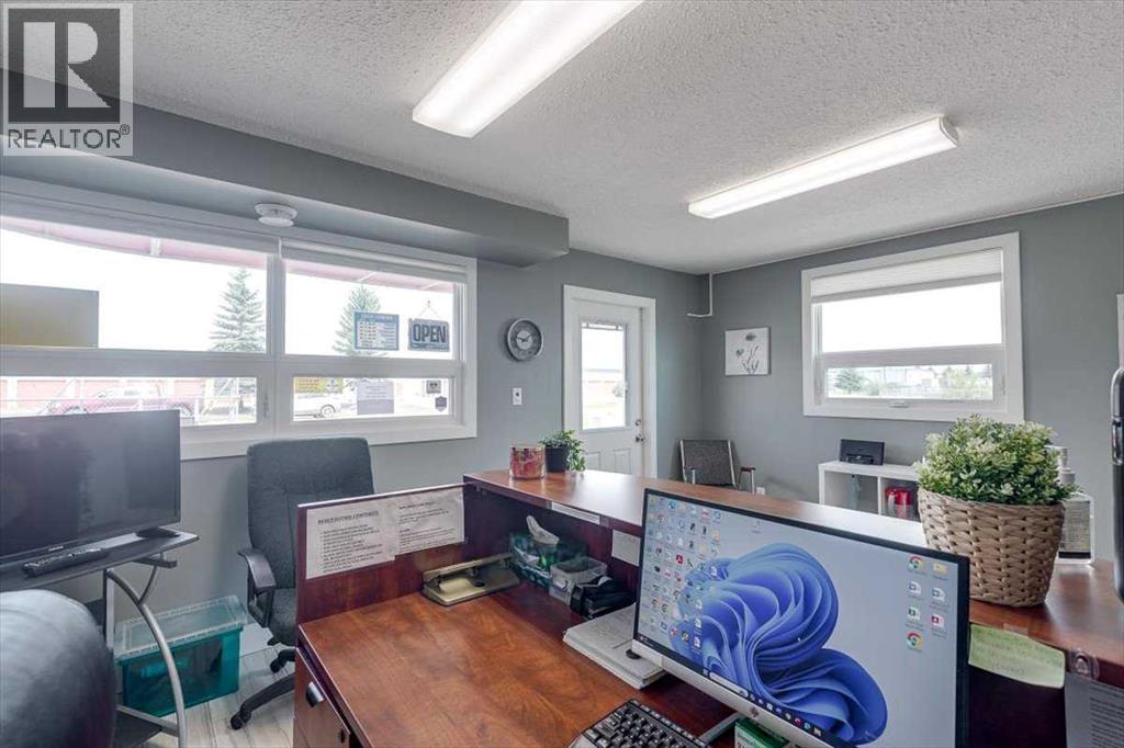 89 Poplar Street, Rural Red Deer County, Alberta  T4E 1B4 - Photo 28 - A2232065