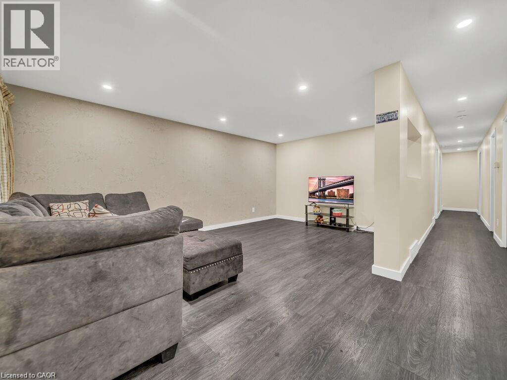 34 Belwood Crescent, Kitchener, Ontario  N2C 1Z3 - Photo 5 - 40803699