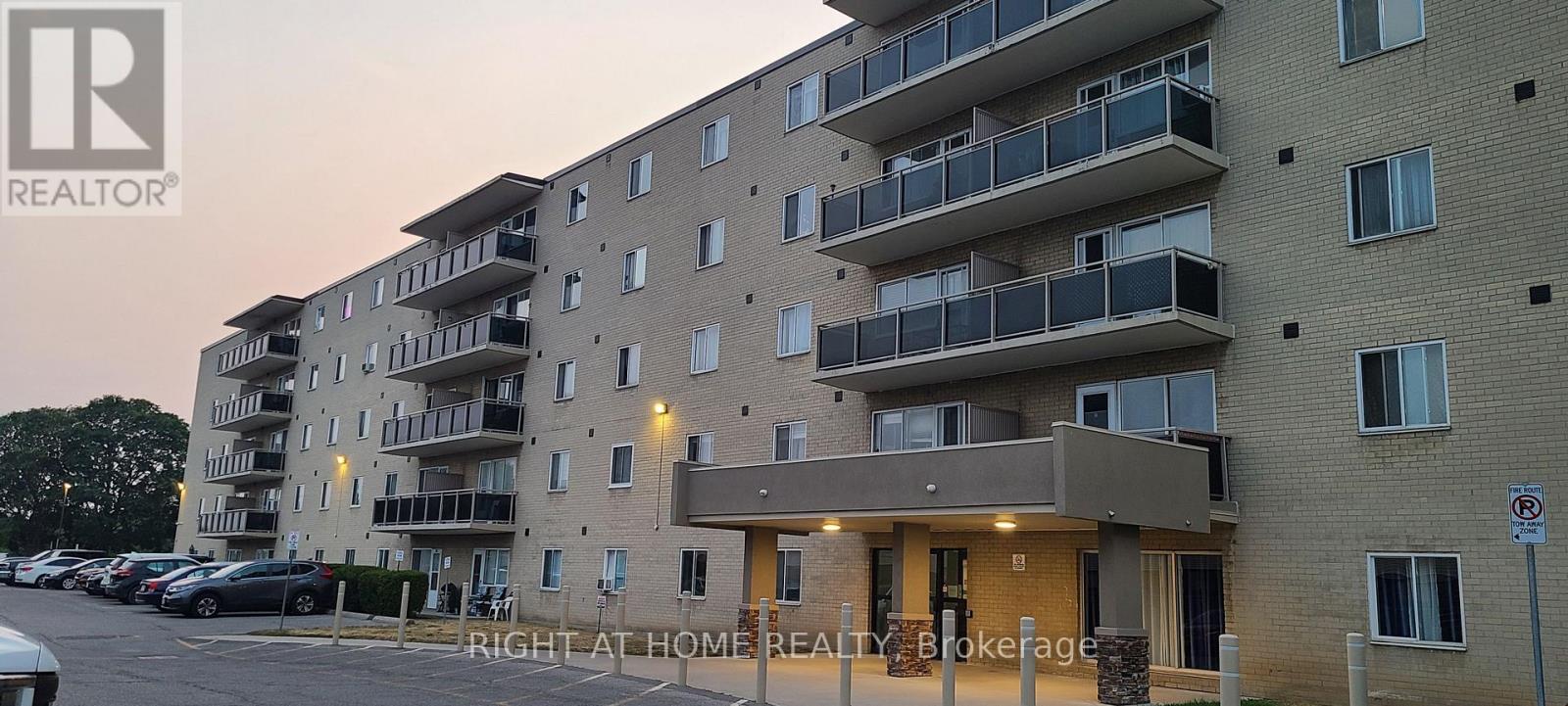 414 - 936 Glen Street, Oshawa, Ontario  L1J 5Z7 - Photo 2 - E12768128
