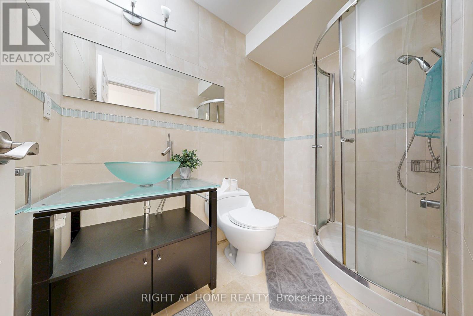 38 Rosanna Crescent, Vaughan, Ontario  L6A 2T3 - Photo 26 - N12768130