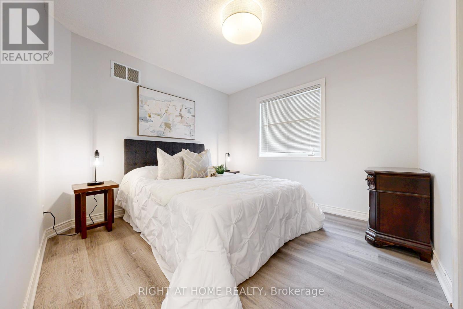 38 Rosanna Crescent, Vaughan, Ontario  L6A 2T3 - Photo 27 - N12768130