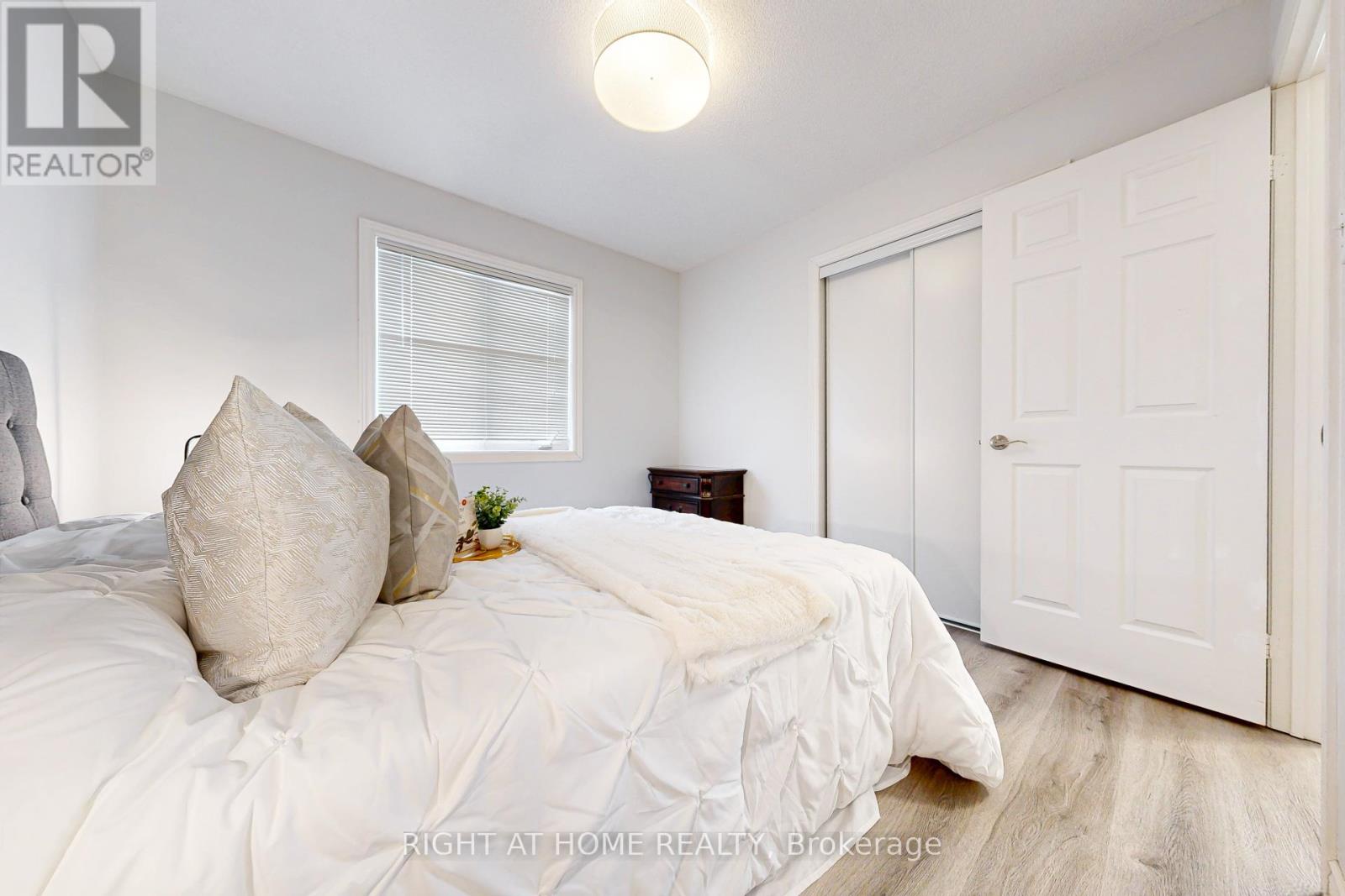 38 Rosanna Crescent, Vaughan, Ontario  L6A 2T3 - Photo 29 - N12768130