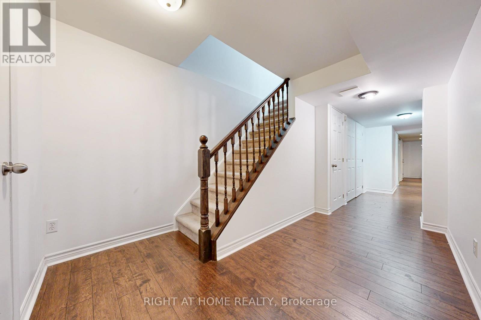 38 Rosanna Crescent, Vaughan, Ontario  L6A 2T3 - Photo 36 - N12768130