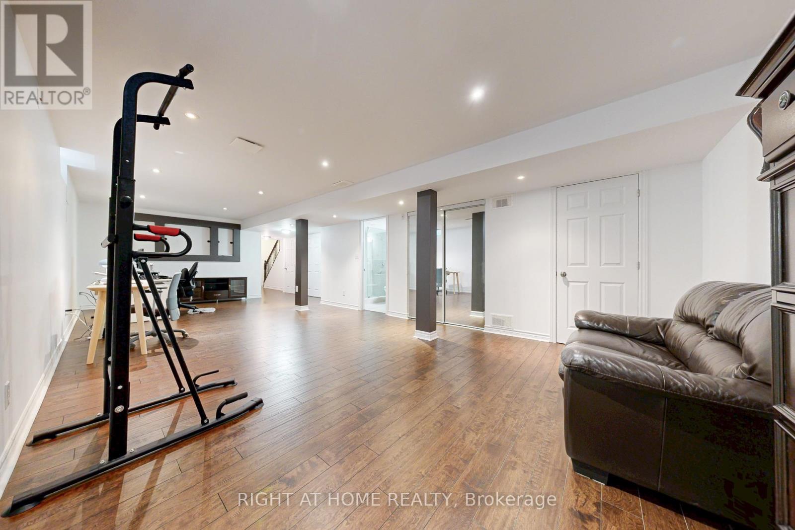 38 Rosanna Crescent, Vaughan, Ontario  L6A 2T3 - Photo 39 - N12768130