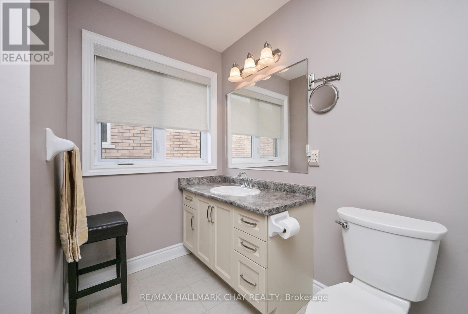 6 Upper Highland, New Tecumseth, Ontario  L9R 0K5 - Photo 18 - N12768136