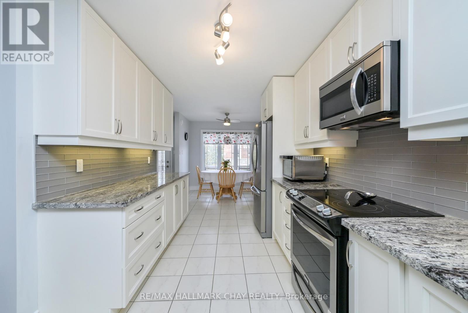 6 Upper Highland, New Tecumseth, Ontario  L9R 0K5 - Photo 6 - N12768136
