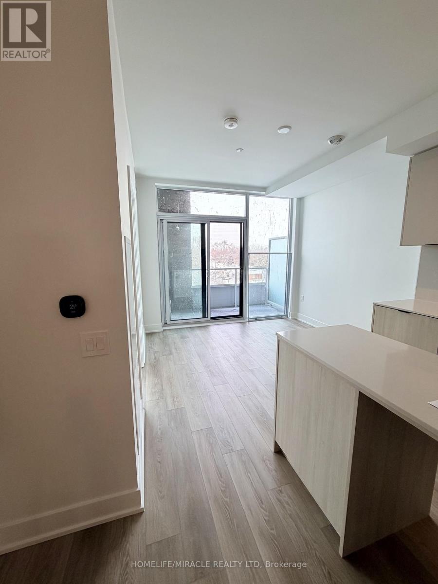 401 - 2088 James Street, Burlington, Ontario  L7R 0H2 - Photo 9 - W12768134