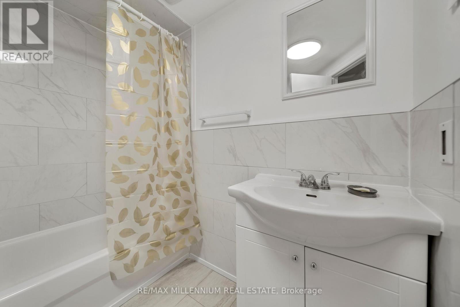 93 Gatesgill Street, Brampton, Ontario  L6X 3T1 - Photo 40 - W12768140