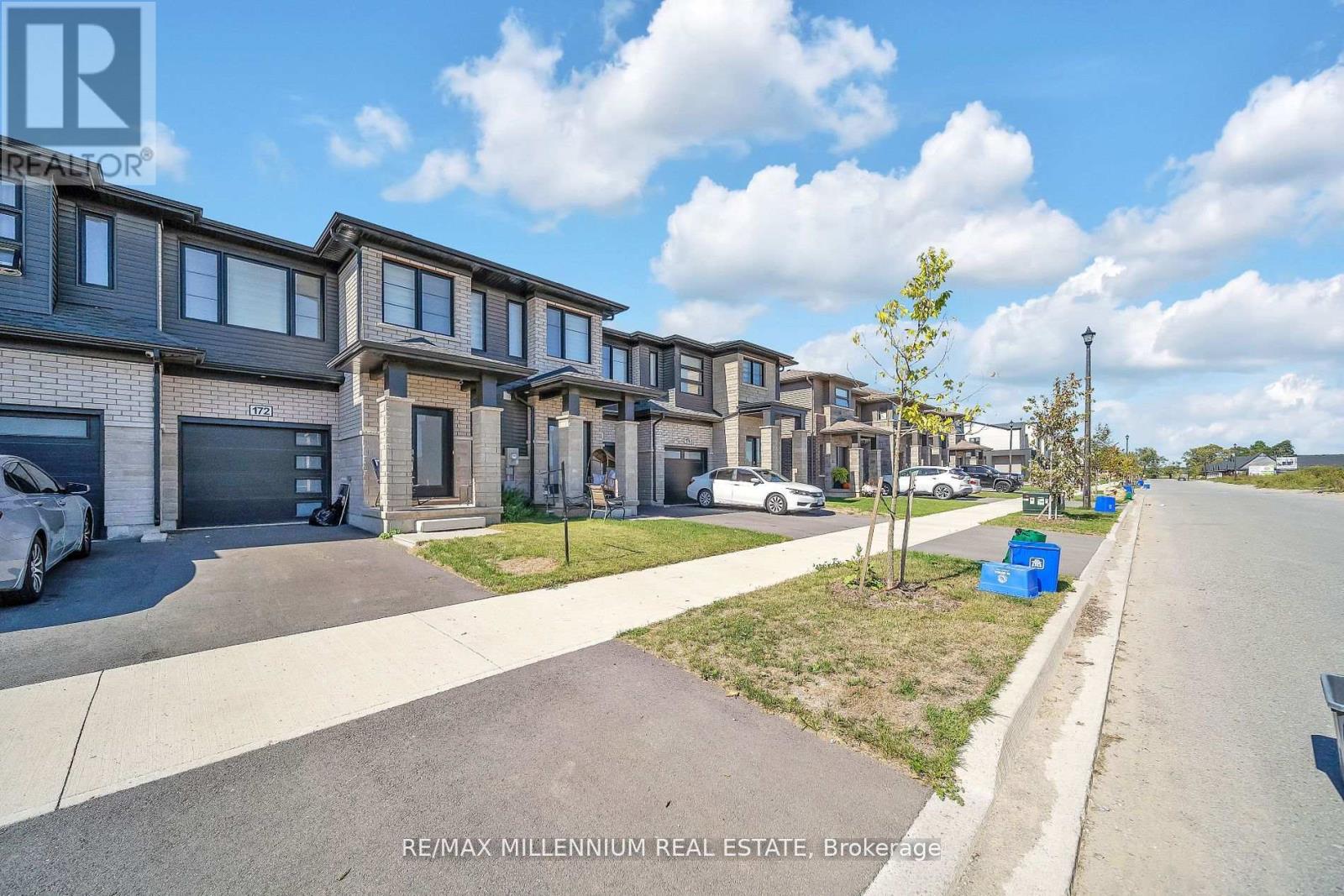 172 Klager Avenue, Pelham (Fonthill), Ontario  L0S 1E1 - Photo 5 - X12768126