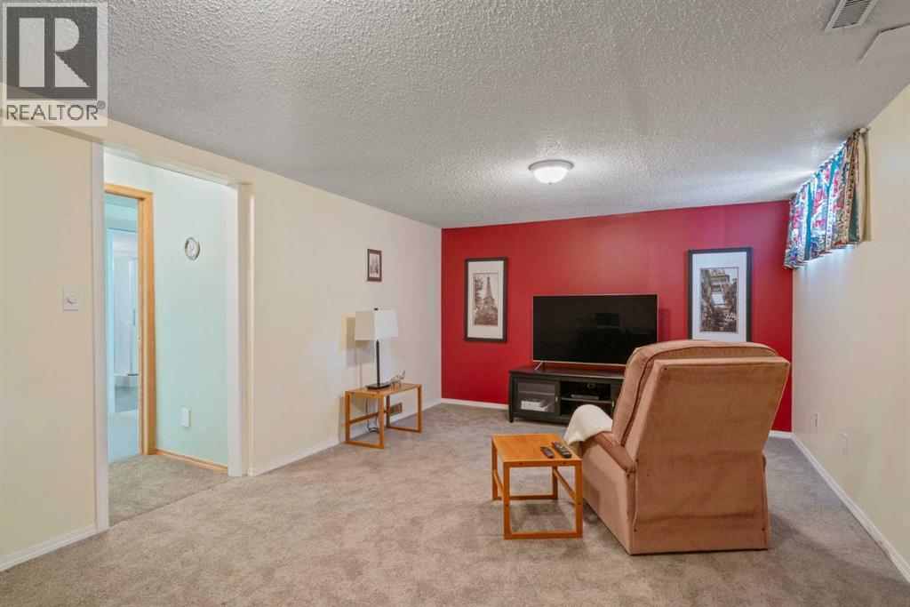 79 Scenic Gardens Nw, Calgary, Alberta  T3L 1Y6 - Photo 30 - A2284088