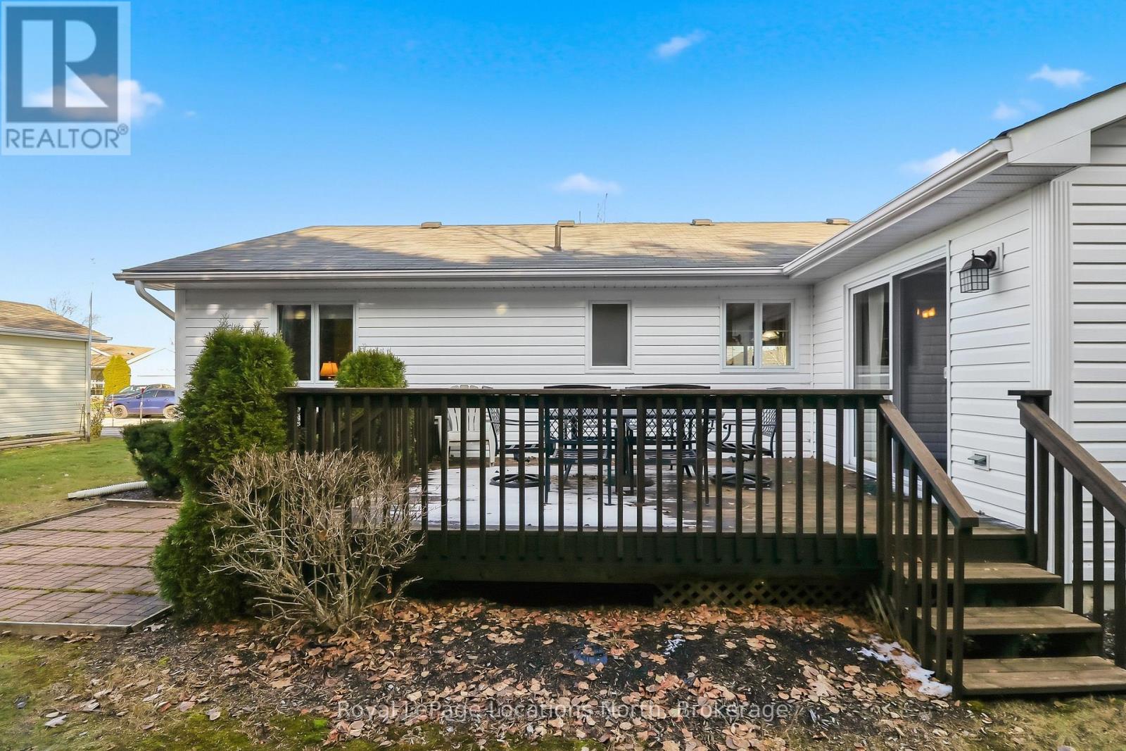 24 Kentucky Avenue, Wasaga Beach, Ontario  L9Z 3A8 - Photo 33 - S12568888