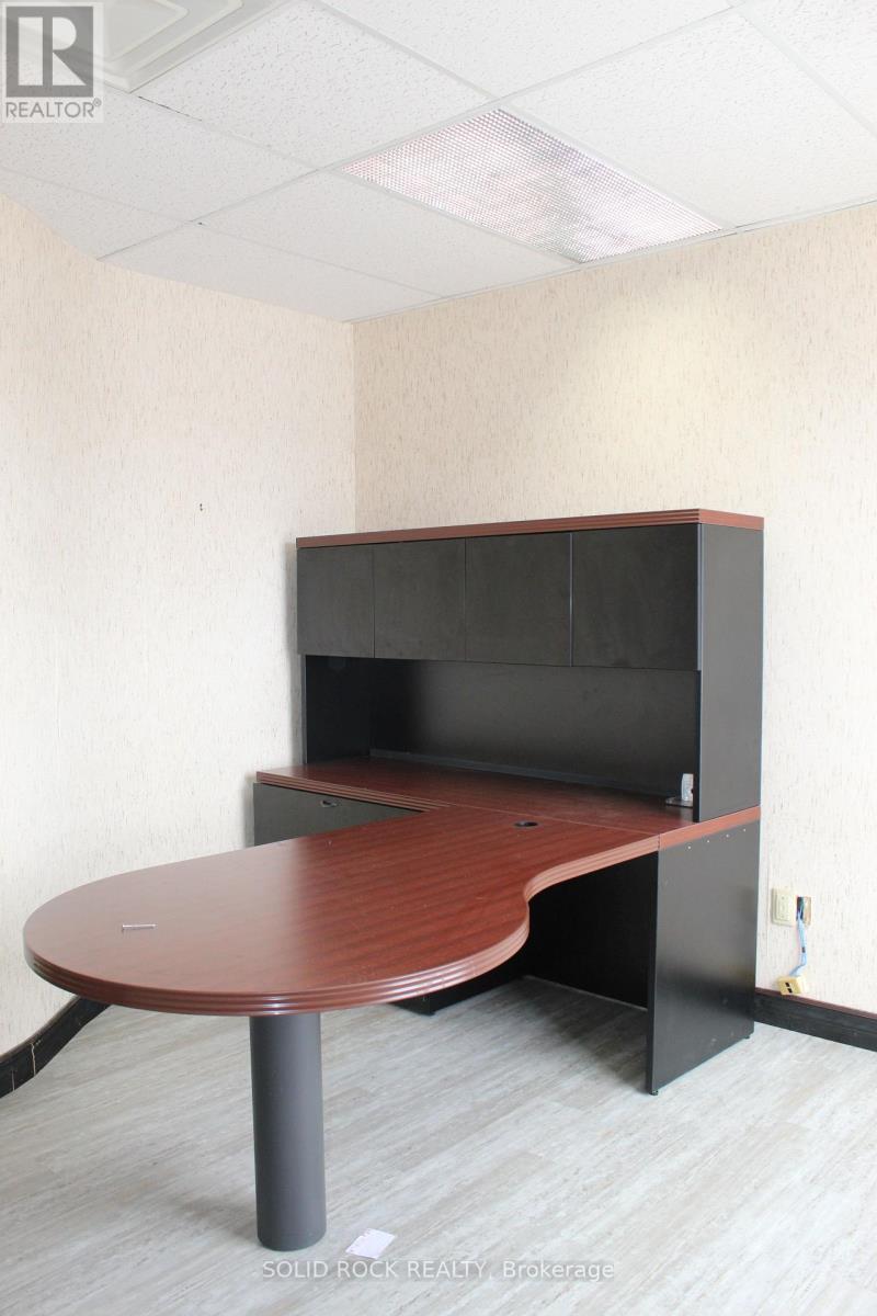 202 - 68 William Street, Brockville, Ontario  K6V 4V5 - Photo 10 - X12768170