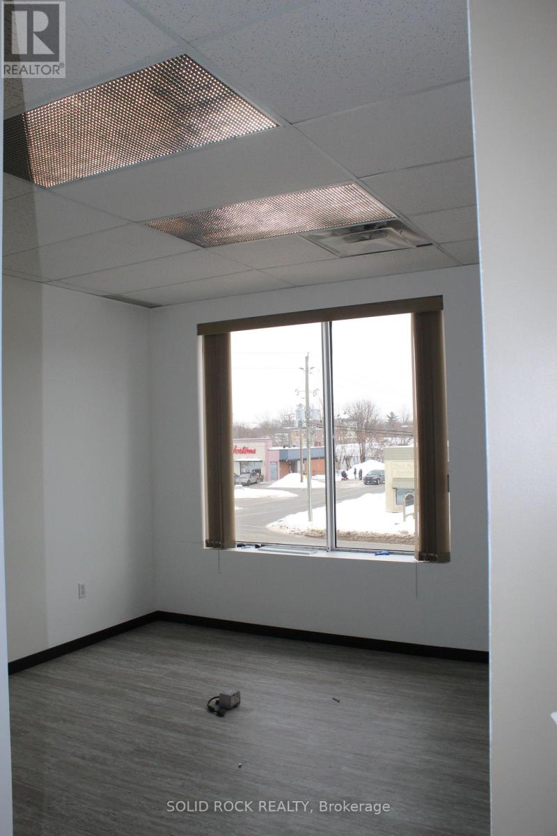 202 - 68 William Street, Brockville, Ontario  K6V 4V5 - Photo 13 - X12768170