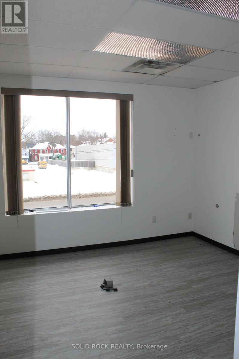 202 - 68 William Street, Brockville, Ontario  K6V 4V5 - Photo 14 - X12768170