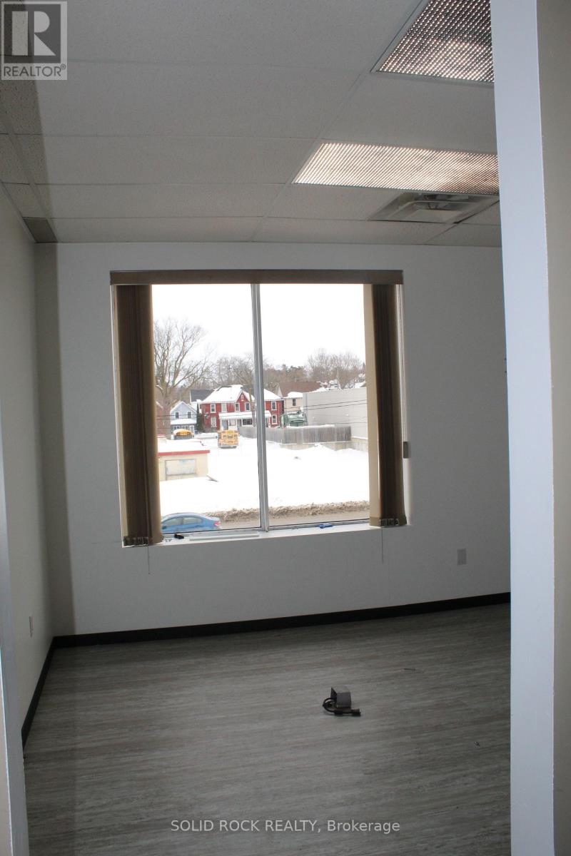 202 - 68 William Street, Brockville, Ontario  K6V 4V5 - Photo 15 - X12768170