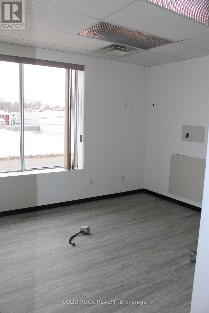202 - 68 William Street, Brockville, Ontario  K6V 4V5 - Photo 18 - X12768170