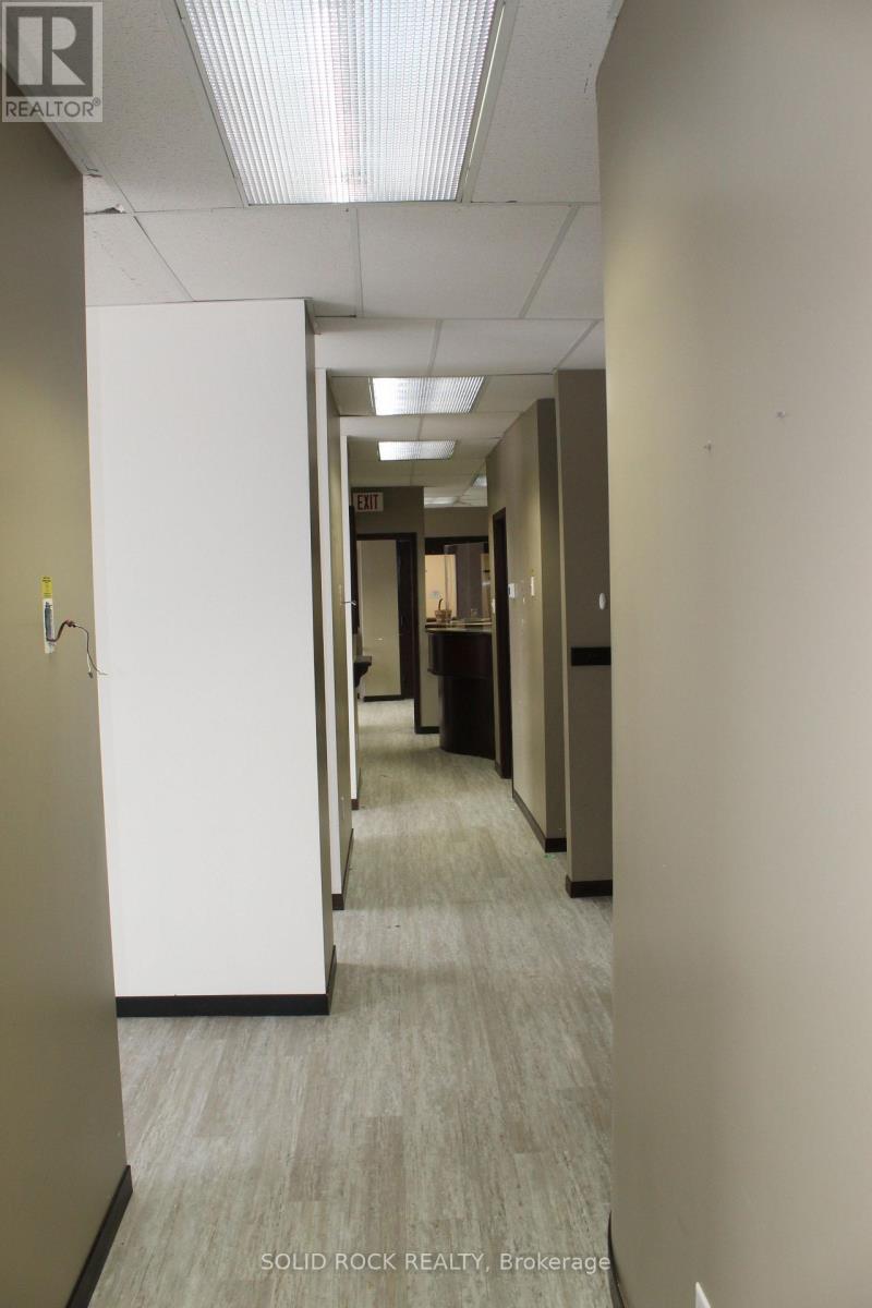 202 - 68 William Street, Brockville, Ontario  K6V 4V5 - Photo 19 - X12768170