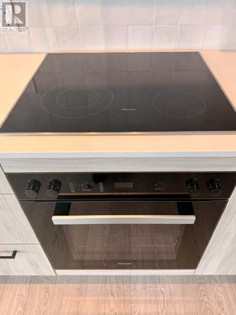 1107 - 1 Quarrington Lane, Toronto, Ontario  M3C 0S4 - Photo 10 - C12768166