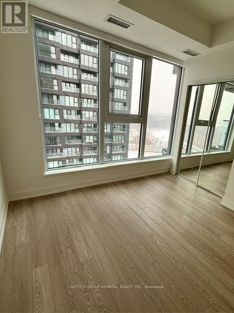 1107 - 1 Quarrington Lane, Toronto, Ontario  M3C 0S4 - Photo 16 - C12768166