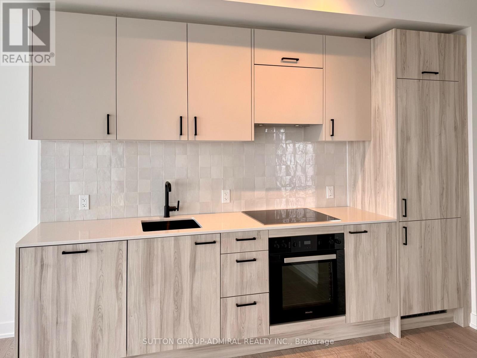 1107 - 1 Quarrington Lane, Toronto, Ontario  M3C 0S4 - Photo 9 - C12768166