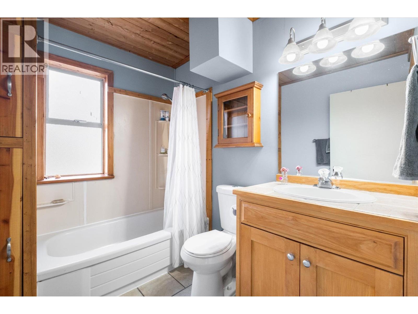 7407 Harrow Road, Pemberton, British Columbia  V0N 2L0 - Photo 26 - R3086510