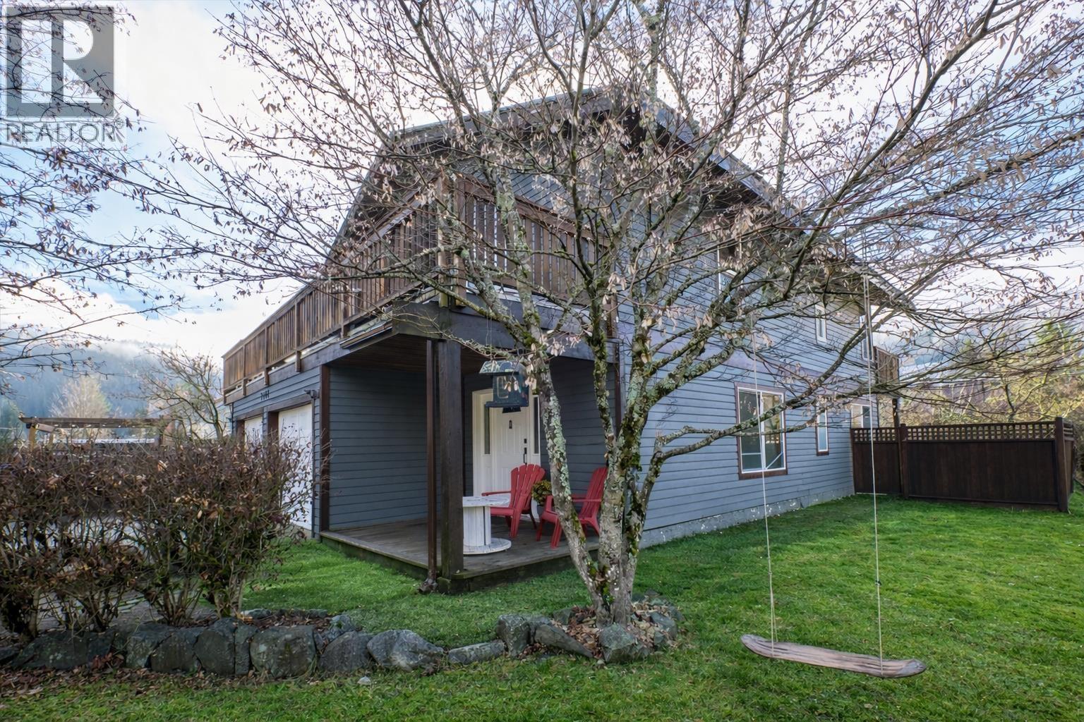 7407 Harrow Road, Pemberton, British Columbia  V0N 2L0 - Photo 3 - R3086510