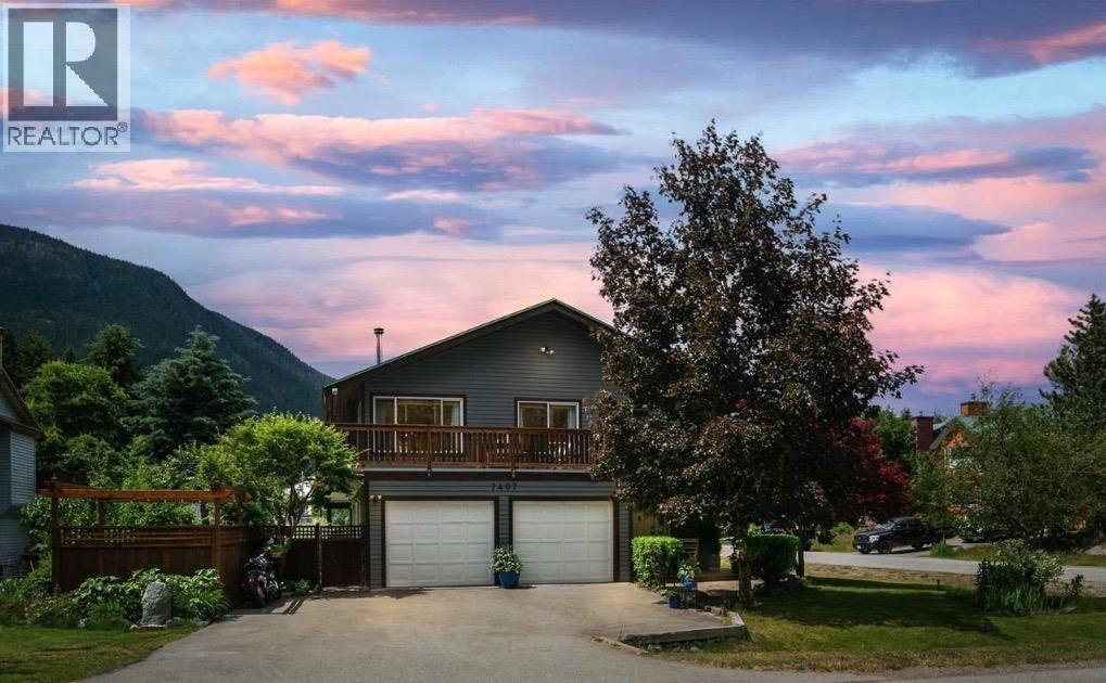7407 HARROW ROAD, Pemberton, British Columbia
