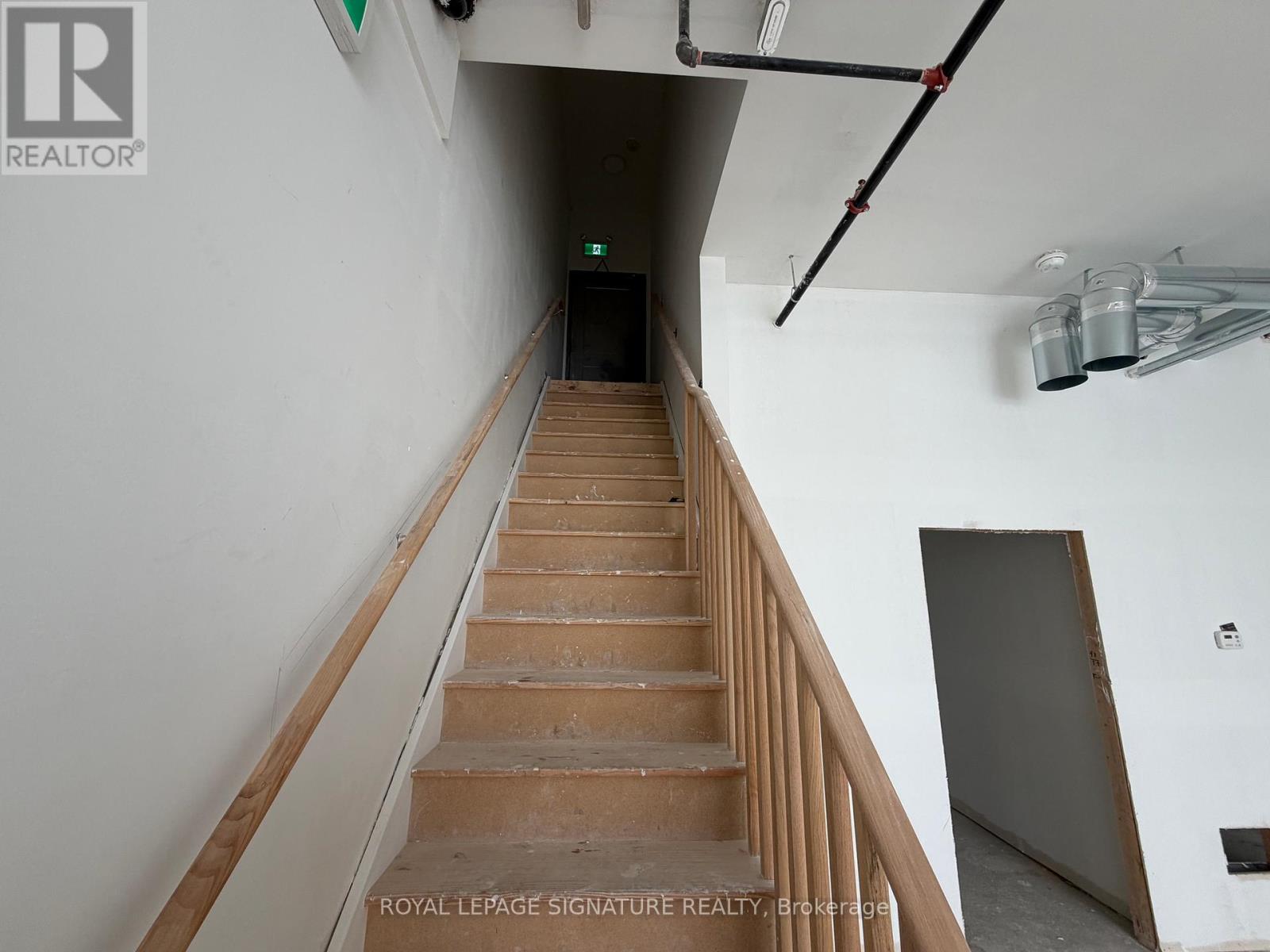 5 - 200 Dissette Street, Bradford West Gwillimbury (Bradford), Ontario  L3Z 4M2 - Photo 10 - N12768164