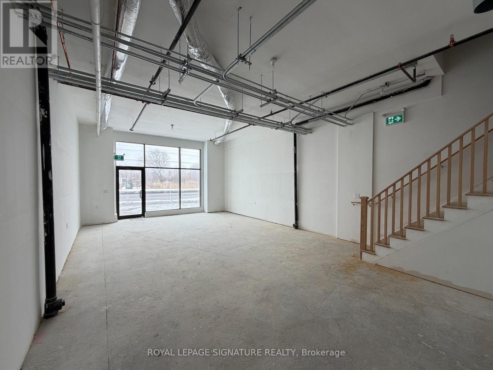 5 - 200 Dissette Street, Bradford West Gwillimbury (Bradford), Ontario  L3Z 4M2 - Photo 5 - N12768164