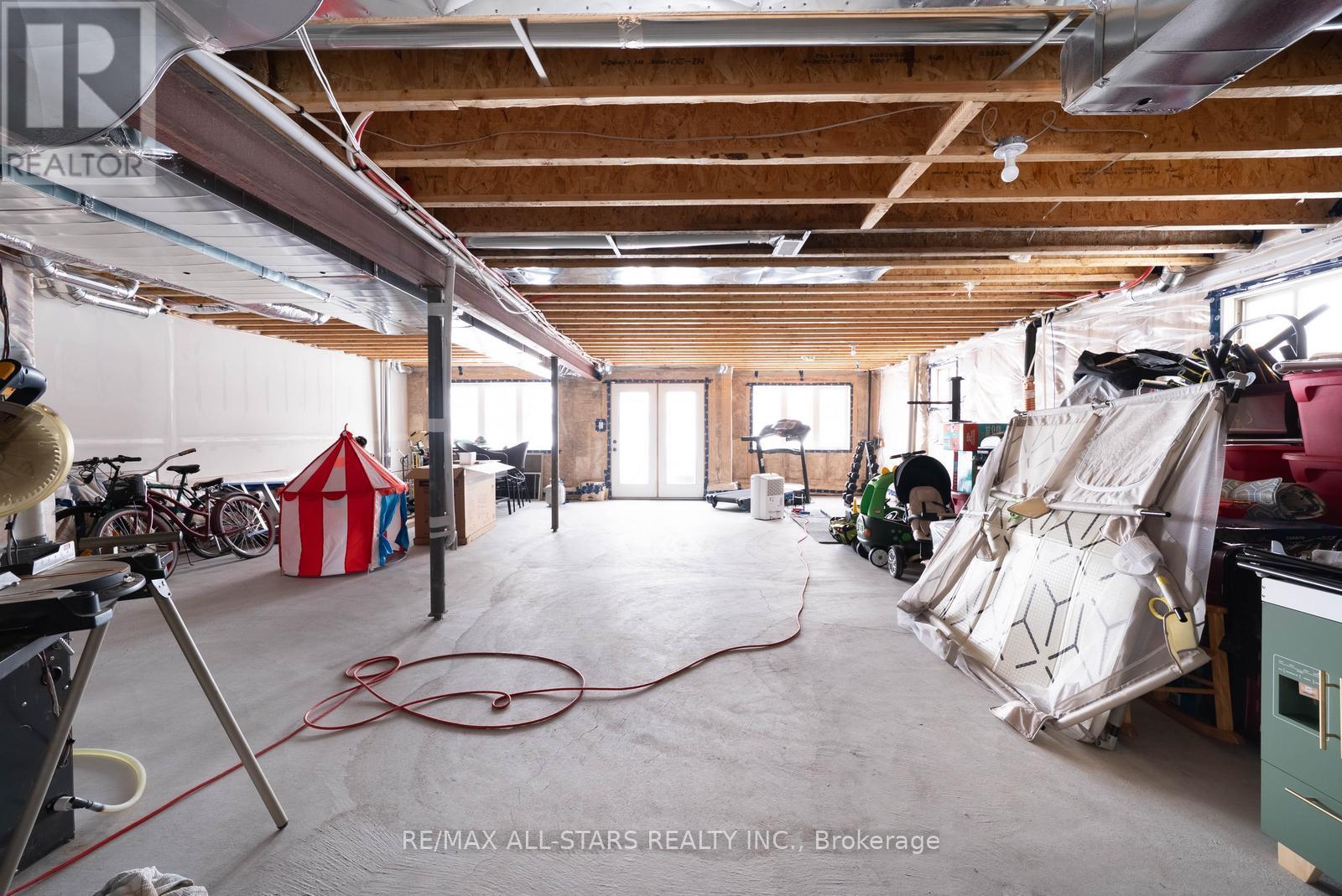 106 Conductor Avenue, Whitchurch-Stouffville, Ontario  L4A 4X5 - Photo 38 - N12768180