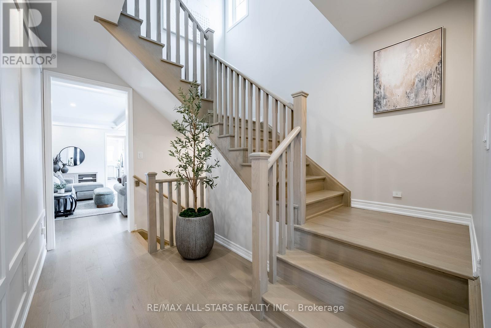 106 Conductor Avenue, Whitchurch-Stouffville, Ontario  L4A 4X5 - Photo 4 - N12768180