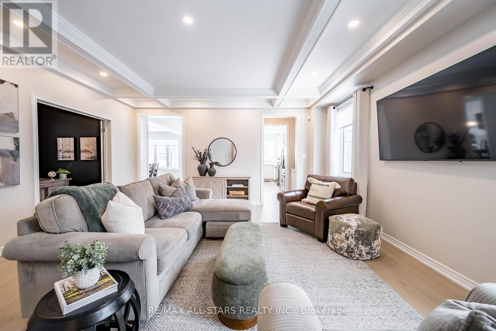 106 Conductor Avenue, Whitchurch-Stouffville, Ontario  L4A 4X5 - Photo 6 - N12768180