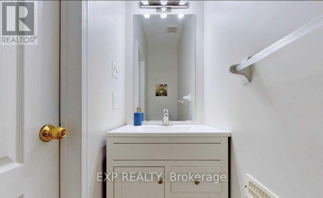 10 Birdsongs Street N, Richmond Hill, Ontario  L4E 5C8 - Photo 10 - N12768198