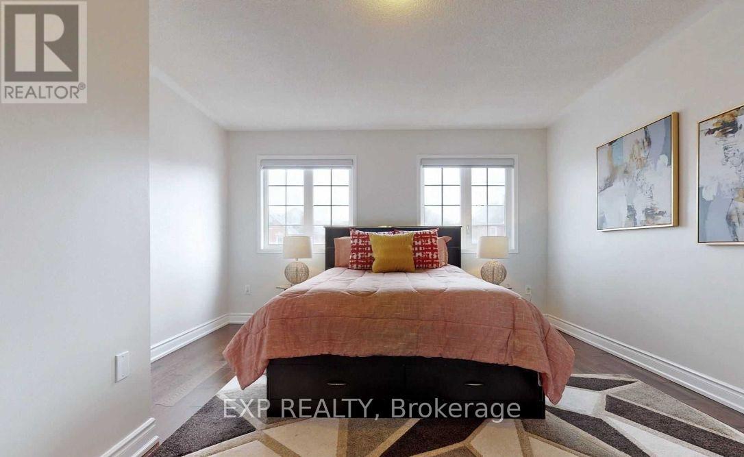 10 Birdsongs Street N, Richmond Hill, Ontario  L4E 5C8 - Photo 16 - N12768198