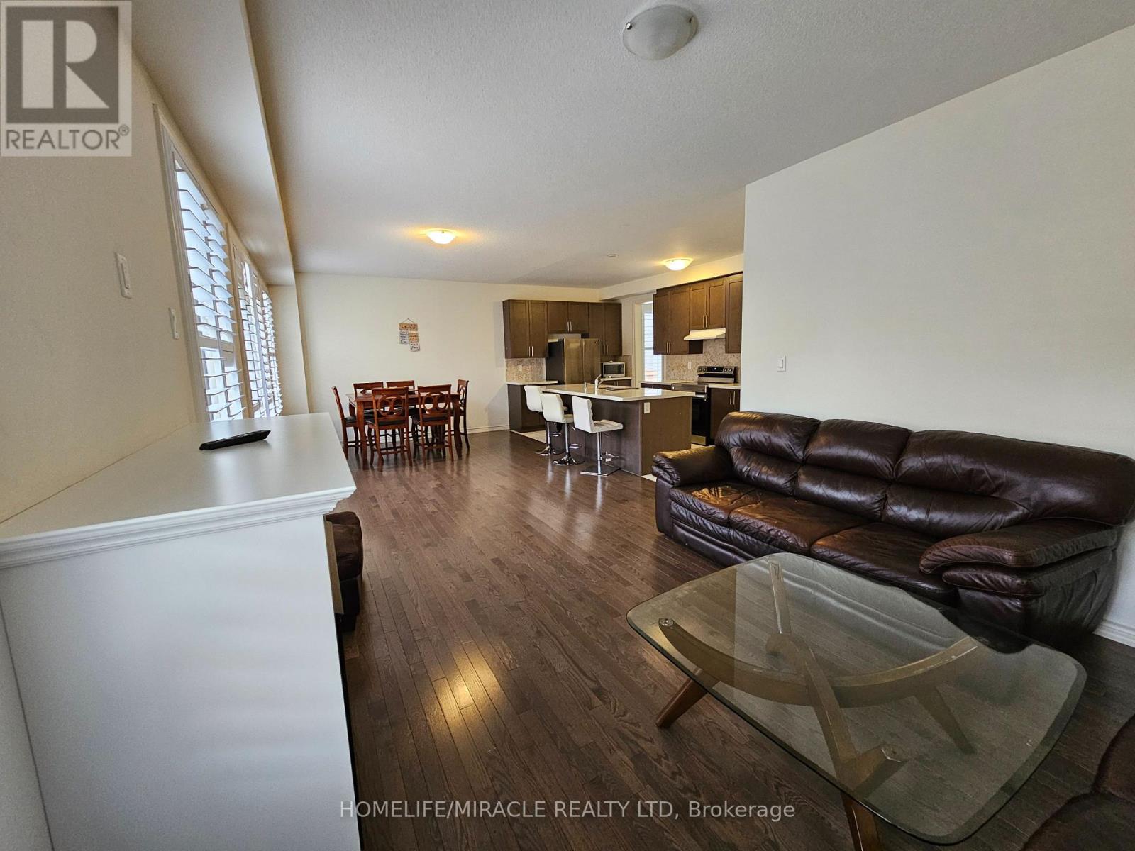 18 Bachelor Street W, Brampton, Ontario  L7A 5A9 - Photo 19 - W12768176