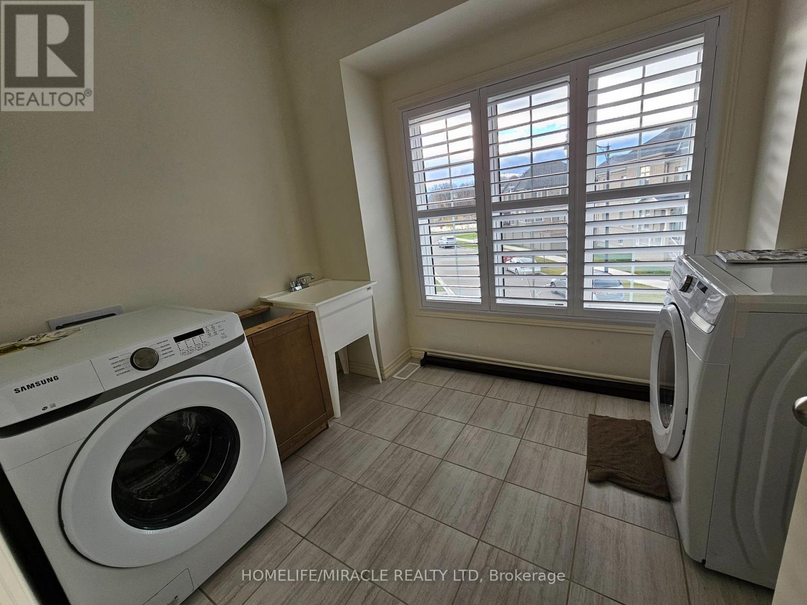 18 Bachelor Street W, Brampton, Ontario  L7A 5A9 - Photo 24 - W12768176